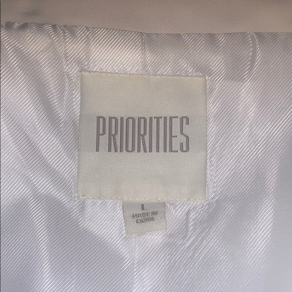 Silver Studded White ”Priorities” Blazer Size L - Picture 6 of 8